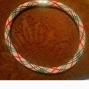 Magnetic  fashion beaded necklace 17 inch long (magnetic )    new handmade piece